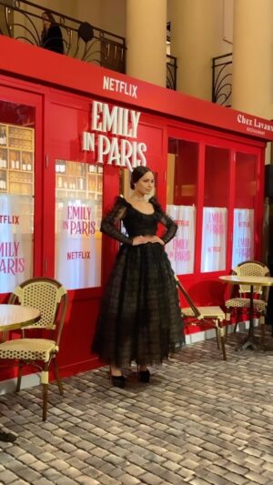 Sofia Carson Instagram - Bonjour Paris ❤️ @netflix @emilyinparis