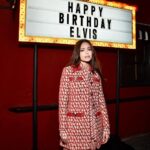 Sofia Carson Instagram - Happy Birthday Elvis🌹 @bazluhrmann Adore you. Admire you. Endlessly.