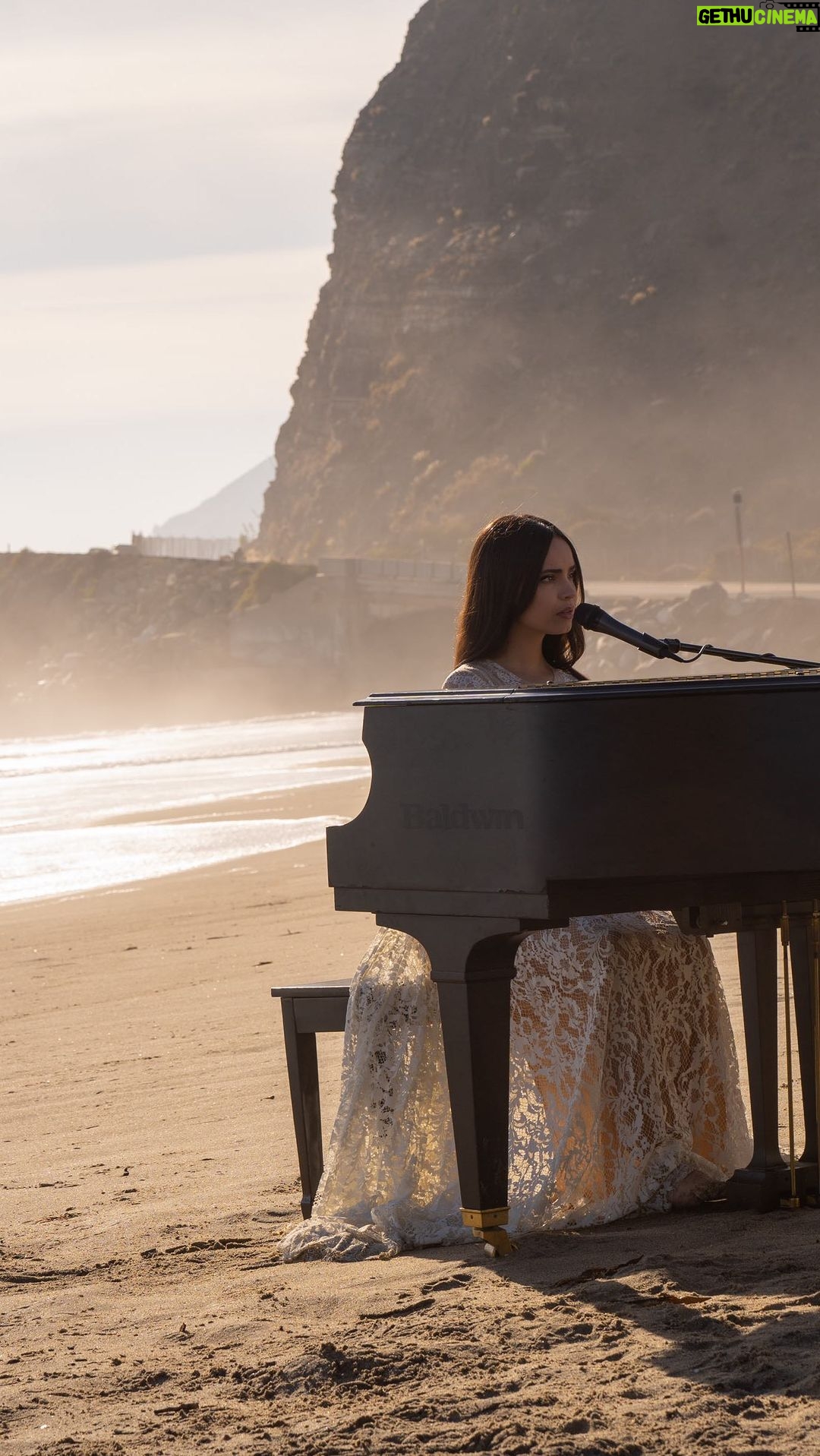 Sofia Carson - 1.2 Million Likes - Surpriseš A special performance video of āCome Back Homeā, from my Purple Heart to yoursā¦š Full video on YouTube.
Thank you for loving this song, our movie and our soundtrack in the overwhelmingly beautiful way that you do.
Directed by our fearless director and my partner in this journey, the incomparable @thisislizallen.