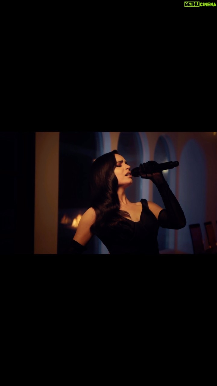 Sofia Carson Instagram - Joke’s On Me is OUT NOW❤️🩹 This song was born from the depths of my heart, one sleepless night many months ago…Every word. Every melody. Carry the beating of my heart. And now, it belongs to you. Hold it close. Jokes On Me, is yours…❤️🩹 Link in bio.