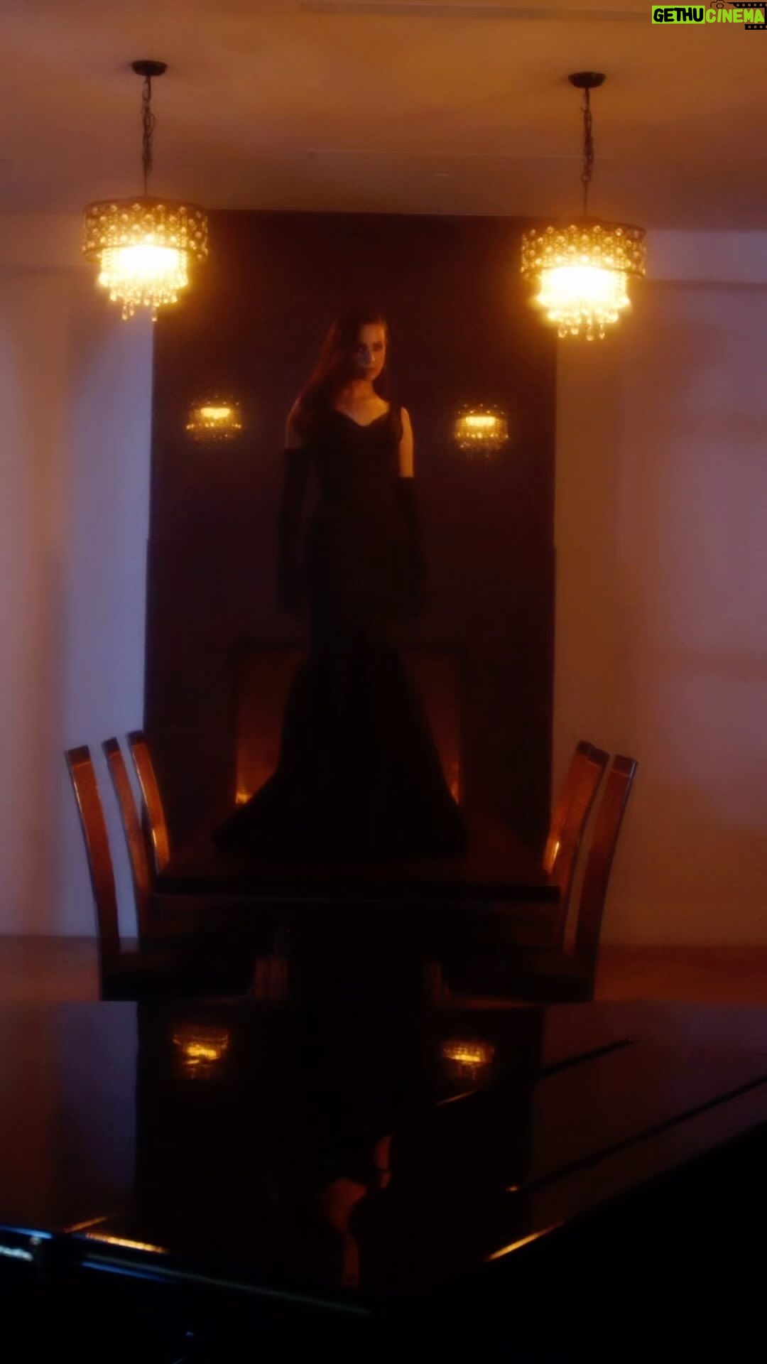 Sofia Carson Instagram - Midnight tonight…❤️🩹 #JokesOnMe