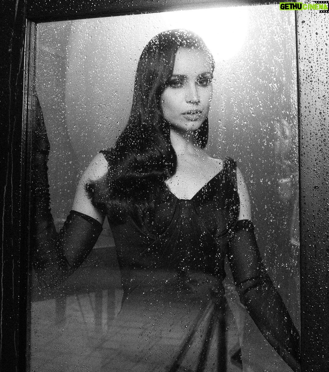 Sofia Carson Instagram - And I believed it, foolishly.