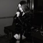Sofia Carson Instagram - Tu est magnifique au claire de lune. Rehearsals, Paris Day 1🤍 Paris, France