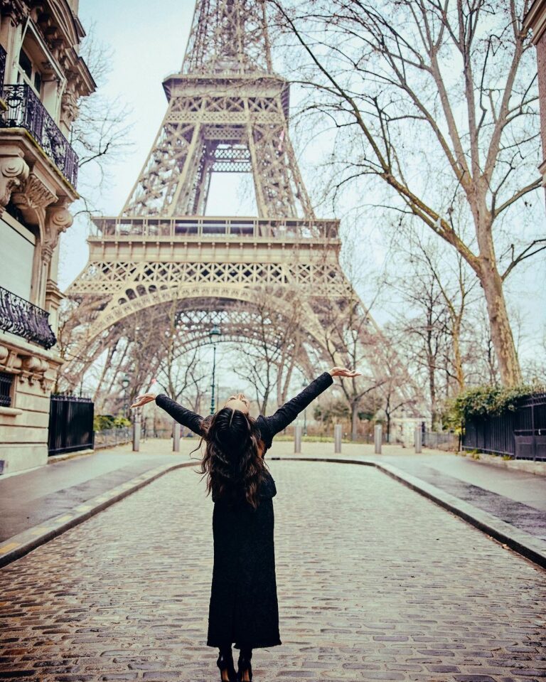 Sofia Carson Instagram - la vie est belle Paris, France