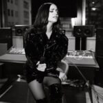 Sofia Carson Instagram - Tu est magnifique au claire de lune. Rehearsals, Paris Day 1🤍 Paris, France