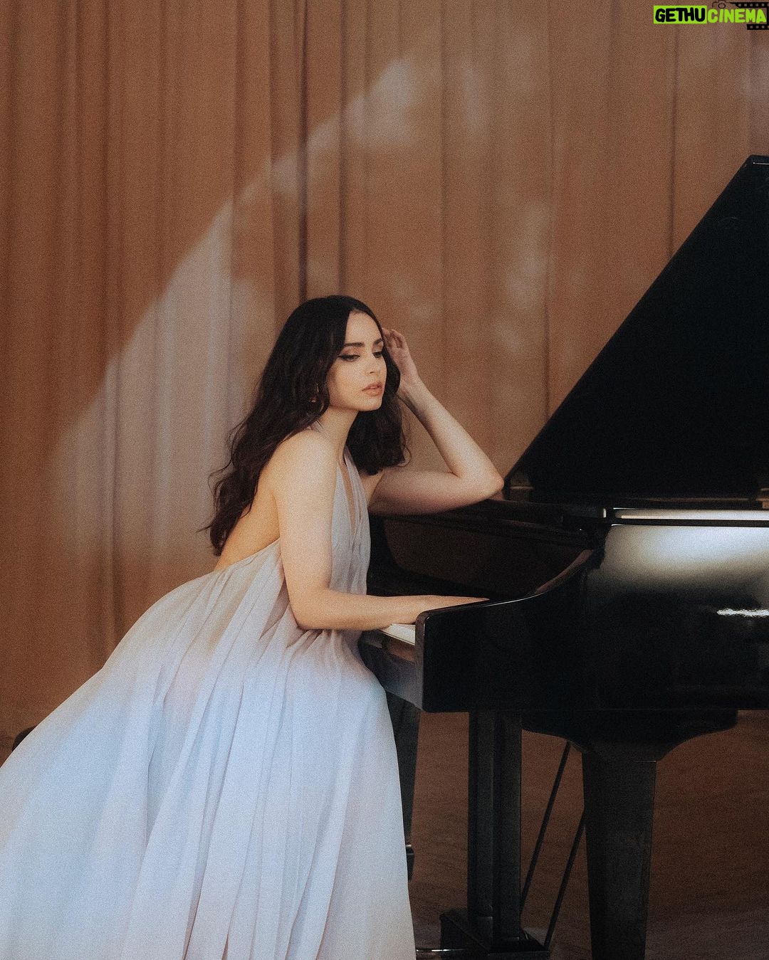 Sofia Carson - 1.5 Million Likes - Tonight . . .🪽
#IHopeYouKnow