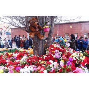 Sofia Vassilieva Instagram - Last Sunday,  March 25th 2018, there was a terrible tragedy in Kemerovo, Russia. My grandmother was born in Kemerovo, and much of my family and our loved ones live in the area. At least 64 people, 41 of which we’re young children died in a horrific fire at a leisure center on the 1st day of spring break. There are no words for such a nightmare, for the unbearable suffering and grief. My family’s hearts and prayers are with Kemerovo, the victims and their loved ones. Our deepest and most sincere condolences. Let’s hold our loved ones a little tighter, love them a littler harder, and smile a little brighter from knowing that today we still can.

#kemerovo #russia #prayersforkemerovo #russian #family #home #ancestors #grandma #mama #aunt #lovedones

#кемеровомыстобой #кемерово #кемеровскаяоблссть #дети #детикемерово #кемероводлядетей #детипопогибшиекемерово #бабуля #мама #тётя #братьяусёстры