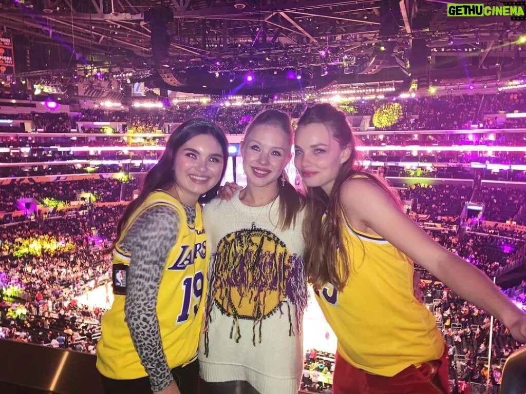 Sofia Vassilieva Instagram - The ladies and the gang 💛🏀 💜 Crypto.com Arena