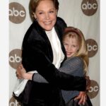 Sofia Vassilieva Instagram - Happy Birthday Julie 🎀 The Plaza Hotel