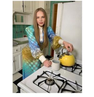 Sofia Vassilieva Instagram - 🫖 💛