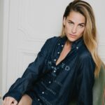 Solène Hebert Instagram – Très heureuse de participer au lancement de la nouvelle collection upcycling « remixed » de @tommyhilfiger via @ellefr ! L’upcycling, c’est donner aux objets ou vêtements usés une nouvelle vie, en les transformants et en se les appropriants. Et il est tellement urgent de réinventer la mode en économisant l’énergie et les matières premières ! Merci 📷 @pierre__mouton #upcycling #ecologie #remixed #shooting #tommyforlife @tommy.for.life @thomasdumontvip