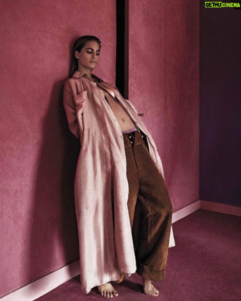 Solène Hebert Instagram - Pink is the new black #actress #pink #magazine #shooting @purplefashionmagazine 📷 #camillebidault