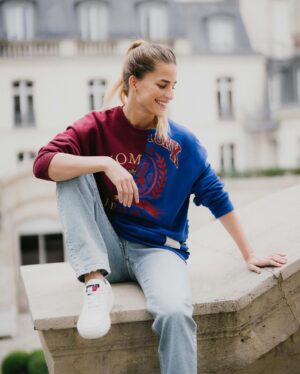 Solène Hébert Instagram - Très heureuse de participer au lancement de la nouvelle collection upcycling « remixed » de @tommyhilfiger via @ellefr ! L’upcycling, c’est donner aux objets ou vêtements usés une nouvelle vie, en les transformants et en se les appropriants. Et il est tellement urgent de réinventer la mode en économisant l’énergie et les matières premières ! Merci 📷 @pierre__mouton #upcycling #ecologie #remixed #shooting #tommyforlife @tommy.for.life @thomasdumontvip