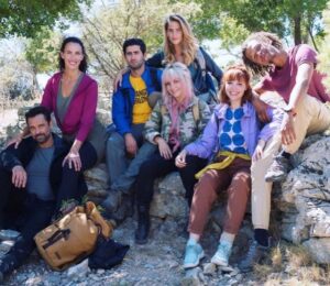Solène Hébert Instagram - Ils vont dans une grotte, ils sont contents... mais pas pour longtemps #😏 #onvadouiller #grotte #tournage @dna_tf1 @marionchristmann @lindahardy_officiel @varelalice @mayel_elhajaoui @rousselrenaud @sebcapi 📷 @fabienmalot