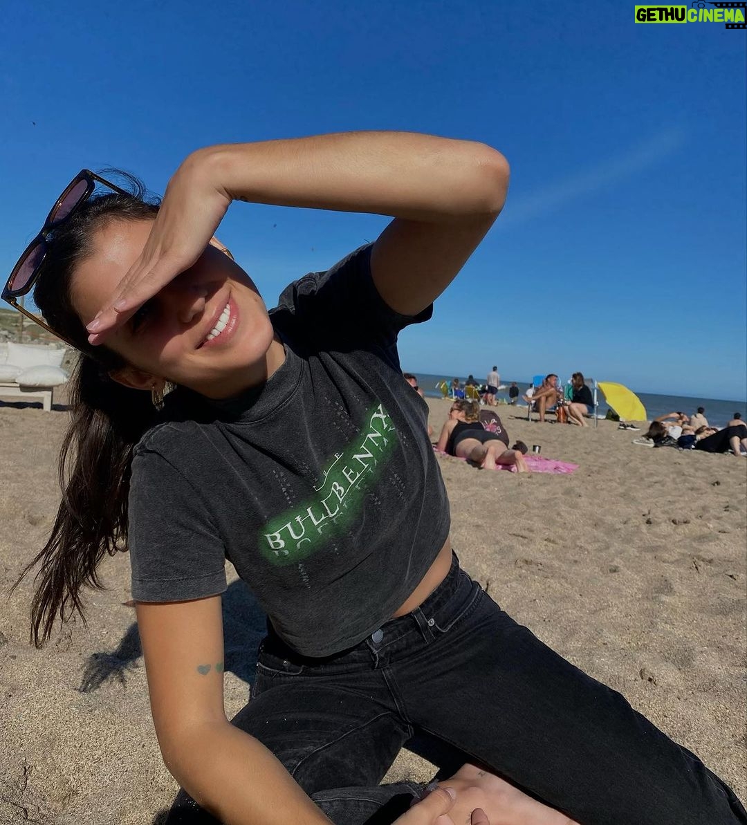 Sol Moreno Instagram - —— resumen de unos días en mdq 👰🏼♀️🪩 La Feliz (MDQ)