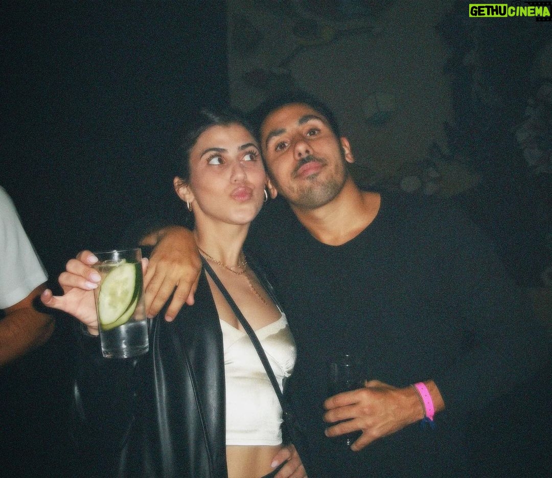 Sol Moreno Instagram - la noche de anoche dump🌹