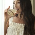 Solenn Heussaff Instagram - Nutrition doesn’t stop with the food we eat, just like being healthy isn’t all about exercise. It’s very important to maintain healthy habits that help us be the best version of ourselves, and one of which is our daily fiber intake with @cliumfibreofficial. #PushNaYan #MyDailyFiberHabit #CLIUMFibre