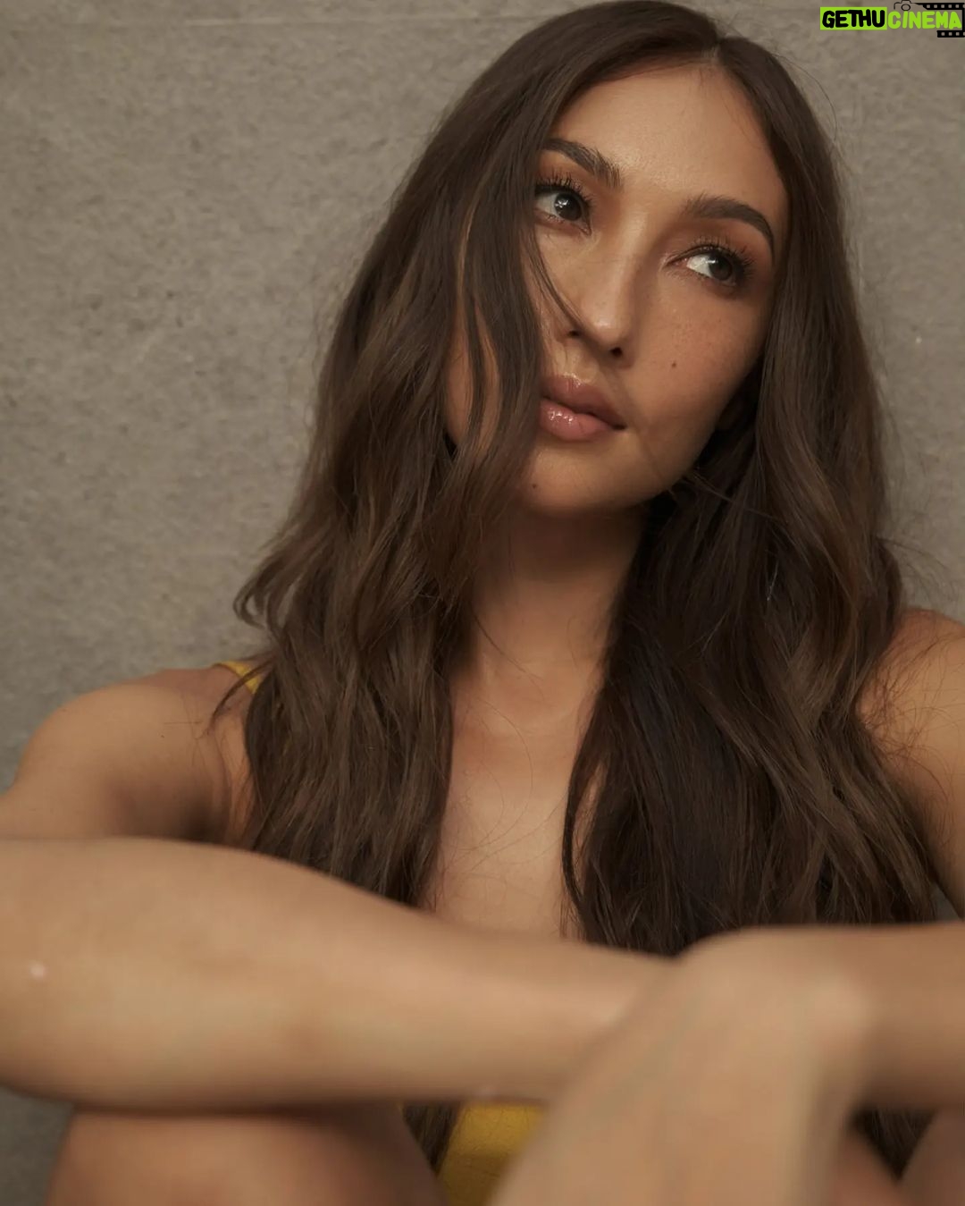 Solenn Heussaff Instagram - Just a casual day at home @robbiepinera @iamantoniopapa @beaconstantino @luisruizzzz
