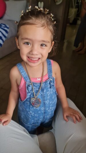 Solenn Heussaff Instagram - Since we live in a multilingual household, it’s only natural for Tili to pick up a word or two of the languages we use. And at 3 years old, she speaks Spanish, French, English and Tagalog! It's amazing how she can switch languages depending on who she’s talking to. It’s so mesmerizing to listen to! 

Tili also loves sensory and DIY activities, and we’ve been at it since she was just 19 months old. Even at an early age, our kids already have their own interests, so our job is to nurture their potential. 

Since everything starts with the brain, I give her Promil Four with DHA and MOS+ that are clinically proven to help double up the brain development needed to raise a gifted kid. This is how I #NurtureTheGiftedBrain 

Mommies and Daddies, your kids’ gifted brain is something to be proud of, so tell us you have a gifted kid without telling us too!!