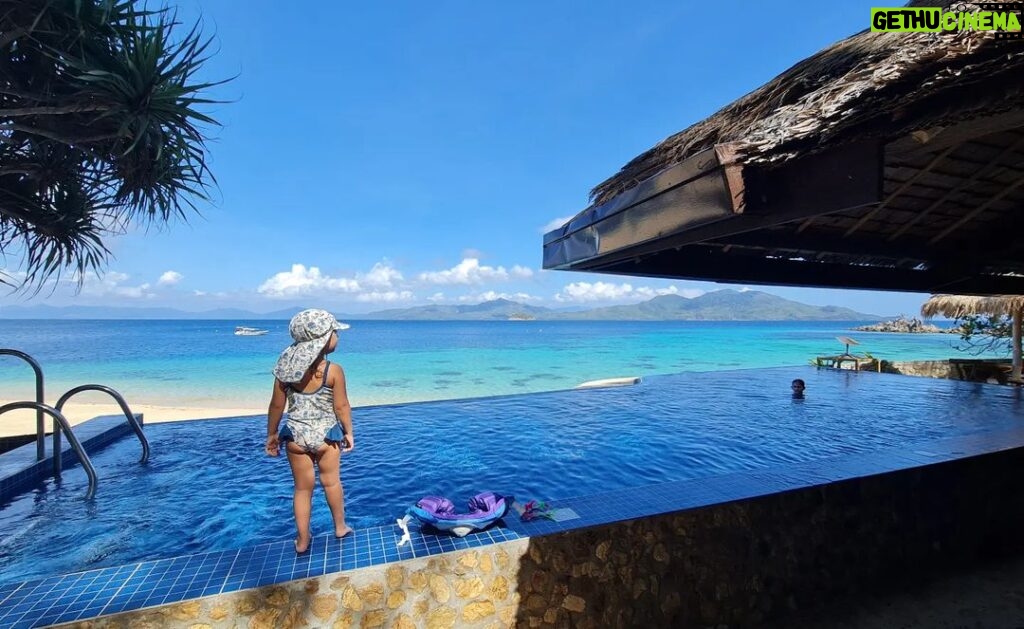 Solenn Heussaff Instagram - BRB Tili in @tilidahli bathing suit, print by me and sis. Flower Island Resort - Taytay, Palawan