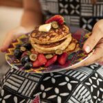 Solenn Heussaff Instagram - Sunday morning pancakes! It's very easy to make and love that Tili enjoys this as well. We added oats to these pancakes, which has 7x more fiber that can give you a multitude of benefits! Recipe is available at @quakeroatsph #7xmorefiberwithquaker