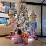 Solenn Heussaff Instagram - Magic of Christmas 😍 love to everyone out there!