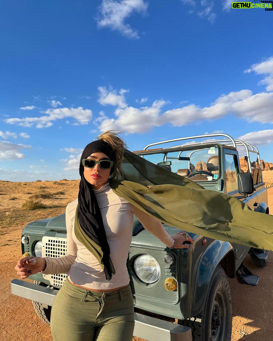 Sommer Ray Instagram - 🫶🏻 AlUla, Saudi Arabia