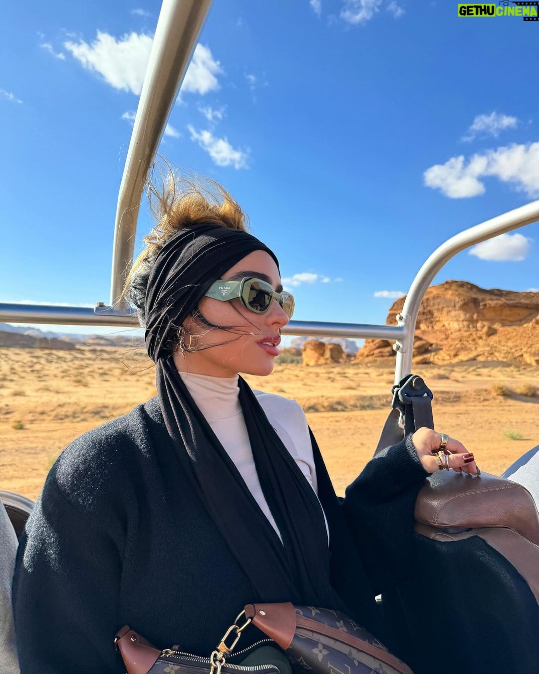 Sommer Ray Instagram - 🫶🏻 AlUla, Saudi Arabia