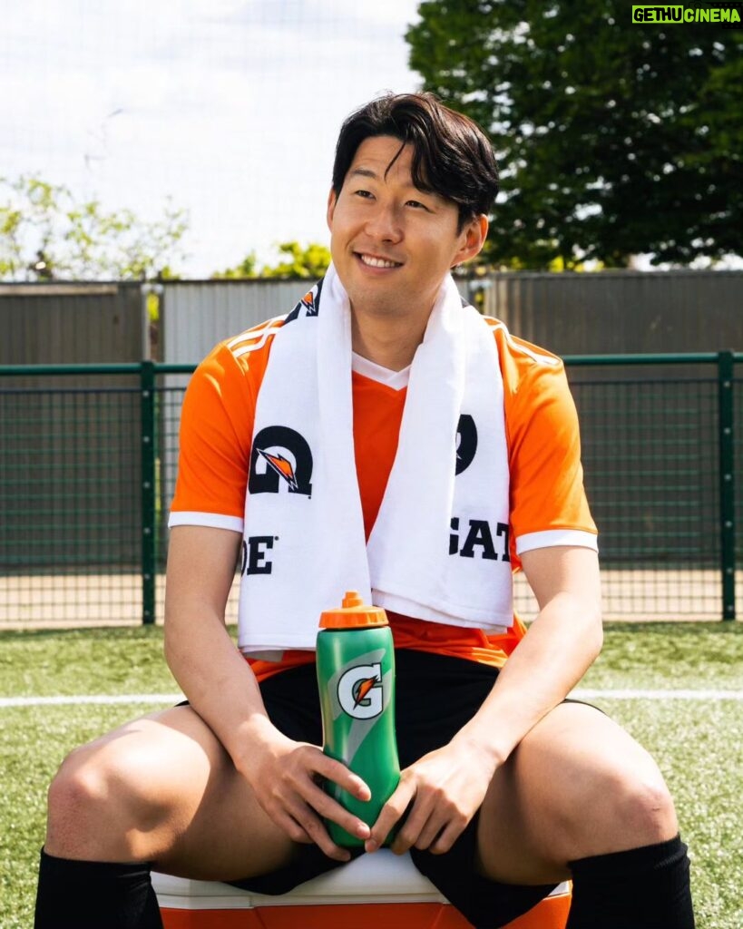 Son Heung-min Instagram - To play at my best, I need to feel my best. I need to be fueled at the maximum level. I’m so proud to become a global ambassador for @gatorade Gatorade share an important passion of mine in helping the next generation pursue their dreams. I'm thankful that together they will be supporting our work at The Son Football academy, too. #FuelsYouForward @gatorade