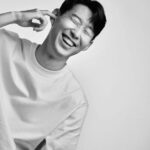 Son Heung-min Instagram - 안녕하세요 여러분 모두 잘 지내고 계신지  궁금하기도 하고 인사도 하고싶어  올려봐요 곧  시작되는 시즌이 행복한 시즌이 되기위해 열심히준비하고 있어요  곧 경기장에서 만나요, 사랑합니다😁🤍 Hi everyone, just wanted to say hello and hope that you’re all doing good. Looking forward to the season starting soon and hoping for a good one. See you all soon, lots of love 😁🤍