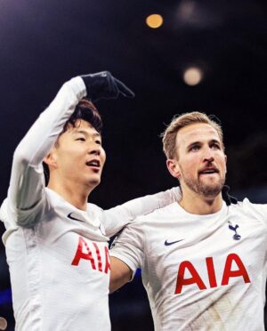Son Heung-min Instagram - Congratulations on this amazing record @harrykane it is an honour for me to play by your side. This is a reward for how much practice and work you put in everyday. So many goals scored and so many more to come!! 😁 #COYS