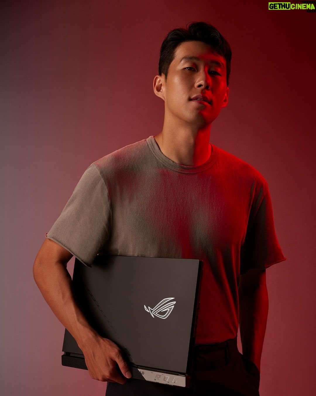 Son Heung-min Instagram - Gaming has always been an old passion of mine. It's what makes me so excited to announce that I have officially teamed up with Republic Of Gamers as their newest brand ambassador. Fun things are coming soon! @asusrog #TeamROG