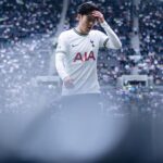 Son Heung-min Instagram - 시즌을 끝내고 한국에 막 돌아왔습니다. 돌아와서 지난 시즌을 다시 생각해 볼 시간을 가졌습니다. 제가 생각하고 기대했던 시즌과는 팀으로도 제 개인적으로도 한참 부족했고 아쉬웠습니다 하지만 이 어려운 시기에 또 어려운 시즌에 많은 응원을 보내주신 팬분들께 감사 인사를 전하려고 합니다, 한국에서 밤낮, 가리지 않고 응원해 주시고 경기장에 직접 찾아와주시고 또 전 세계 온라인으로 응원해 주시는 팬분들 한 분 한 분 모두 너무 감사드립니다 올 시즌 부족했던 만큼 잘 충전하고 다음 시즌에 더 좋은 모습 더 강한 모습으로 돌아오겠다고 약속드리겠습니다 쏘니가🤍❤️ South Korea