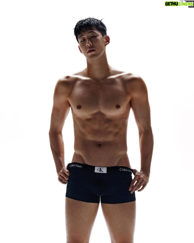 Son Heung-min Instagram - I'm proud to work with such a legendary brand @calvinklein. Wearing 7 on the pitch, and CK off the pitch. Proud to represent 🖤 #mycalvins