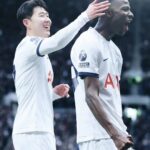 Son Heung-min Instagram - Three points at home together to end the year 😁 A lot of special moments and growth this year, we are in a really exciting place right now as a club. I want to wish you and your loved ones a happy new year and an amazing 2024 🤍#COYS 2023년 마지막 경기를 여러분 덕분에 행복하게 끝냈습니다 한국은 2024년이고 영국은 아직 2023년인데 특별하고 행복한 2023년 만들어 주셔서 감사합니다, 올 한해 동안에 여러분이 보내주신 사랑과 응원 덕분에 행복한 축구를 할수 있었고 그 행복한 축구 덕분에 여러분들이 잠시나마 행복하시고 웃을수있으셨다면 그것이 저의 2023 가장 큰 행복이였습니다. 2024년에도 이 행복이 저와 여러분 모두 함께 할수 있기를 소망합니다! 새해 복 많이 받으세요🤍❤️🧡💛💚🩵🩵💜🤎🖤 Tottenham Hotspur Stadium