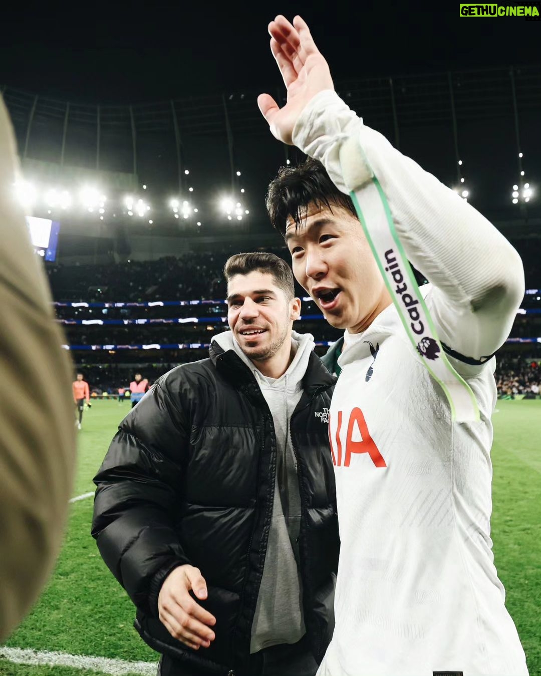 Son Heung-min Instagram - Big 3 points we needed great fight from everyone, team support and club we move on to Thursday. Everyone have wonderful and Merry Christmas and happy holidays to you and your loved ones π€ #COYS Tottenham Hotspur Stadium
