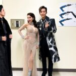 Son Jun-ho Instagram - 아니.. 셋이 첫공 끝내고 각자 분장실로 들어가는거 불러 세워서 사진 찍어야 한다고 옷 입히고 분위기 잡아 놨더니, 둘이 일단 찍겠다고 옆에서 좀 기다려 보라고?😳 그리고 사진 이렇게 위에서 찍는데.. 둘 다 나처럼 얼굴이 이렇게시원시원하게 안나온다고?!😳 근데 크리스티안! 사틴이 나랑 더 가까운거 같은데.. 본인 의사를 물어보는건 어때?😏