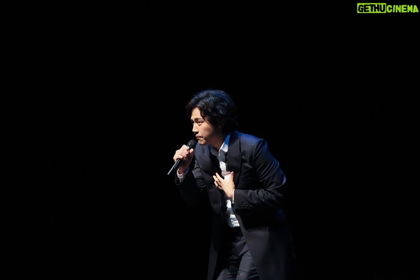 Son Jun-ho Instagram - #시애틀 #스승과제자 중학교 3년, 고등학교 3년 동안 행복하고 올바르게 잘 자랄 수 있도로 인도해주신 이찬수목사님! 역시 나의 청소년기 스승이시자 이번 시애틀까지 우리 부부를 불러주시고 이민자 분들을 위해 이번 공연까지 준비해주신 한사랑교회 임은석 목사님! 긴 일정으로 무사히 마칠 수 있음에 행복하고 감사합니다! 또 올께요~ 시애틀❤️ Federal Way, Washington