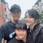 Son Jun-ho Instagram - 아들과 처음으로 오랜시간 떨어져보는 날.. 괜히 허전한 마음에, 나도 주안이도 좋아하는 여행 사진 (제주도 사진) 업로드! 작년에도 올해도 방문했던 #신화빌라스 날씨가 안좋을때는 실내에서 놀고, 수영장은 필수 코스! 누나네 가족과 제주도에 같이 처음 같 이 같 부모님과도 만족하며 행복한 시간 보내고 왔네^^ “아빠! 제주도에 살고싶다!“ 아들아.. 나도 분양받고 싶다.. ^^;;