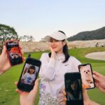 Son Ye-jin Instagram - 드디어!!촬영을 무사히 마쳤어요.😬 오랜만에 여러분 만나는것도 떨리는데 카메라앞에서 골프를 쳐야하는 최고난이도 촬영🫠😮‍💨 방송날짜는 아직 안정해진거 같아요~정해지면 알려드릴께욥! 울스텝들이 요렇게 사진 찍어야한다고🙃 그럼 즐거운 주말 보내세요🥰😘