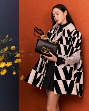 Son Ye-jin Instagram - @maisonvalentino #StudSign #ValentinoActCollection