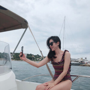 Son Ye-jin Instagram - 🐳