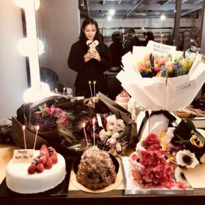 Son Ye-jin Instagram - 💕 고마워요!다들..덕분에 행복한 생일이 됐어요💕