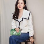 Son Ye-jin Instagram – 로마에서 개최된 발렌티노 오트 쿠틔르 패션쇼 잘 보셨나요?
못보신 분들은 지금 Valentino.com에서 아름다웠던 패션쇼를 직접 감상해보시길 바래요.🤗

#ValentinoHauteCouture #ValentinoTheBeginning #RomaForValentino