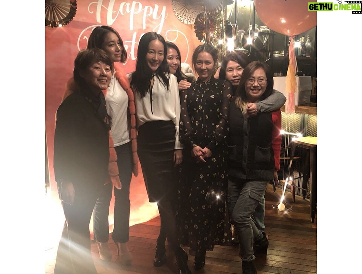 Son Ye-jin Instagram - 아름다운 사람들 💕 함께할수 있음에 감사합니다. 사랑해요..