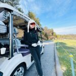 Son Ye-jin Instagram – 눈이 오는날 올해의 마지막 골프를 쳤어요😄
눈이 오니까 너무 좋았어요☃️
피레티 점프수트..너무 따뜻한데 예쁘고 난리에요👍

이제 진짜 2023년이 한달 남았어요😳천천히 가라..시간아아🙃
