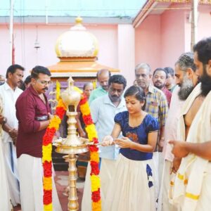 Sona Jelina Instagram - @nammude_azhimala @azhimalasivatemple @azhimala_sivatemple #sivarathiri2023 #azhimala #azhimalasivatemple