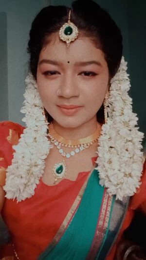 Sona Jelina Instagram - But you look beautiful 🥰😍🥰 thank you 😊
....

#zeekeralam #reels #shyamabaramserial