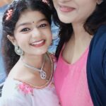 Sona Jelina Instagram – Trendinginoppam njanum sonamolum…💓💓💓💓💓