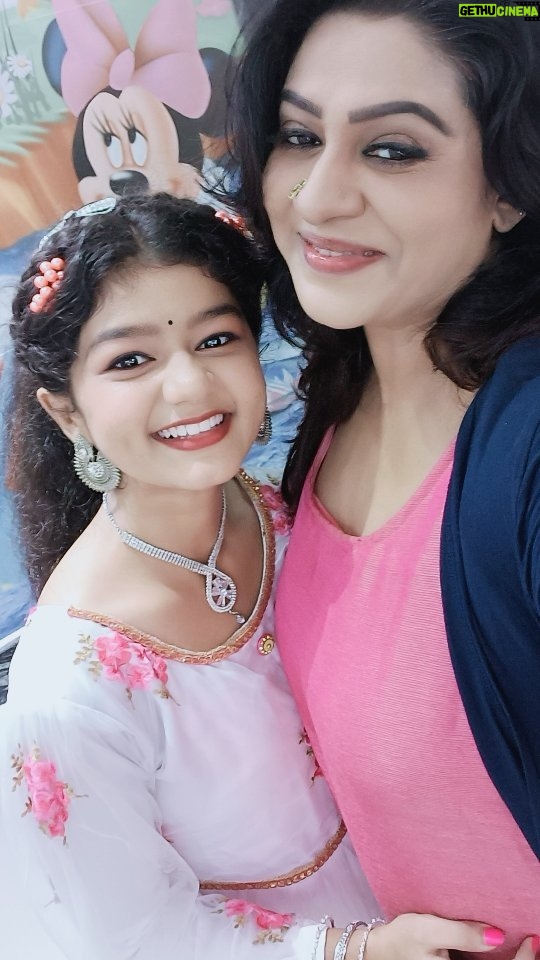 Sona Jelina - 11.5K Likes - Trendinginoppam njanum sonamolum...💓💓💓💓💓